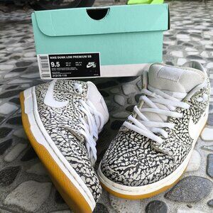 SB Dunk Low Road
